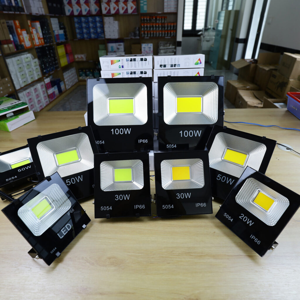 Đèn pha LED COB siêu sáng IP 66